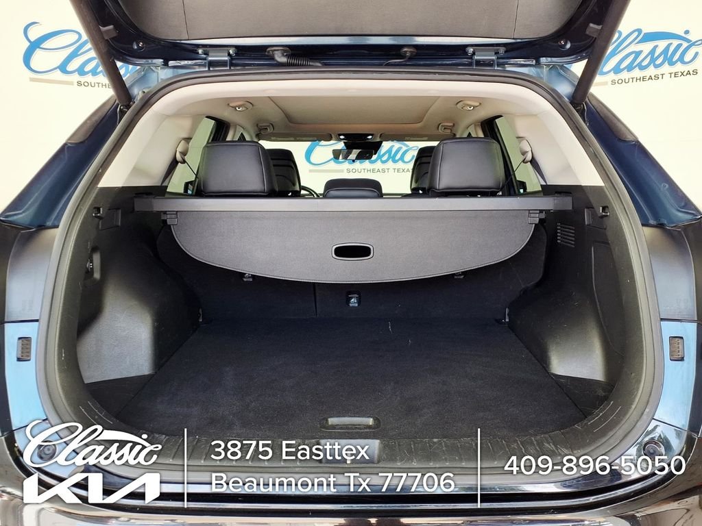 Used 2023 Blue Kia SX-Prestige image 9