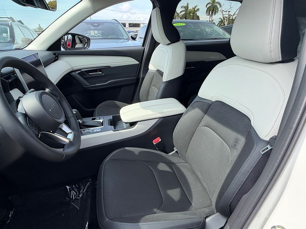 New 2026 Rhodium White Metallic Mazda 2.5 S Preferred AWD image 4