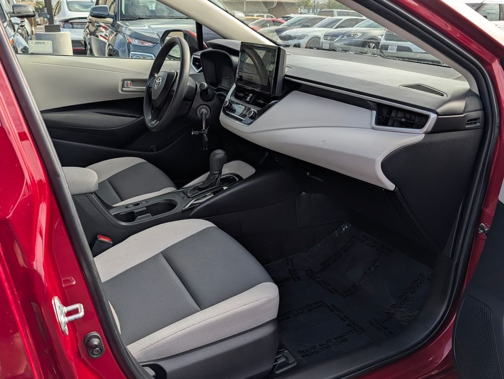 2023 Toyota Corolla LE - Photo 9