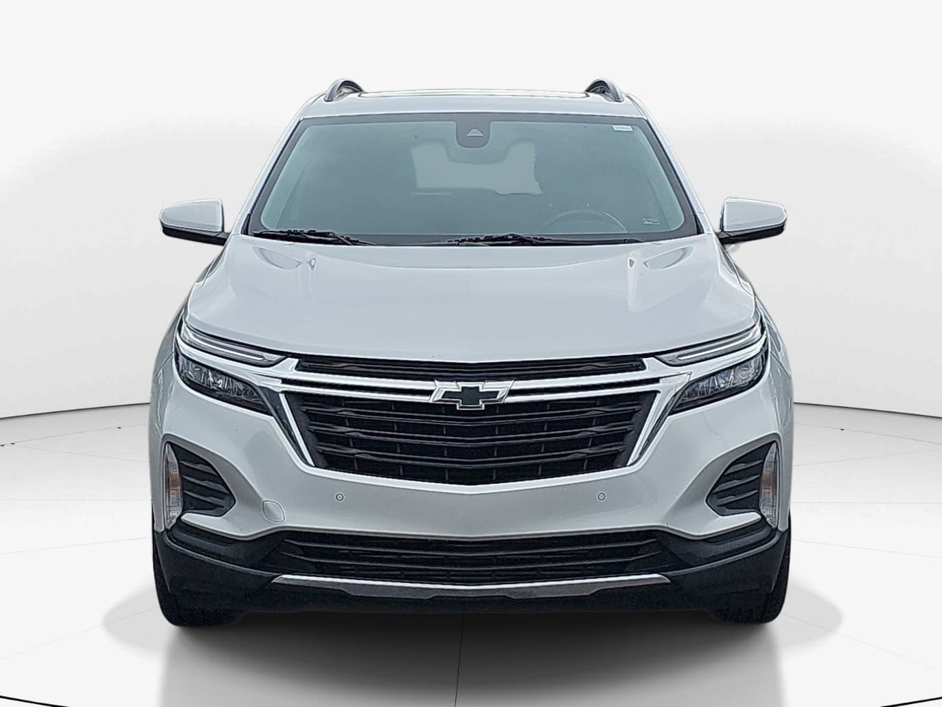 Used 2022 Silver Ice Metallic Chevrolet LT image 8