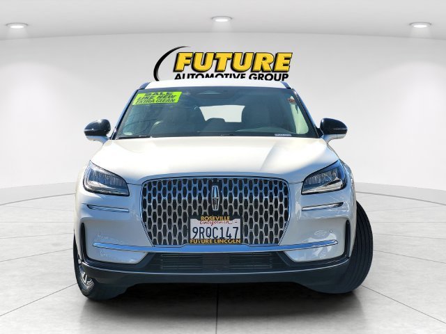 Used 2024 White Lincoln Premiere image 2