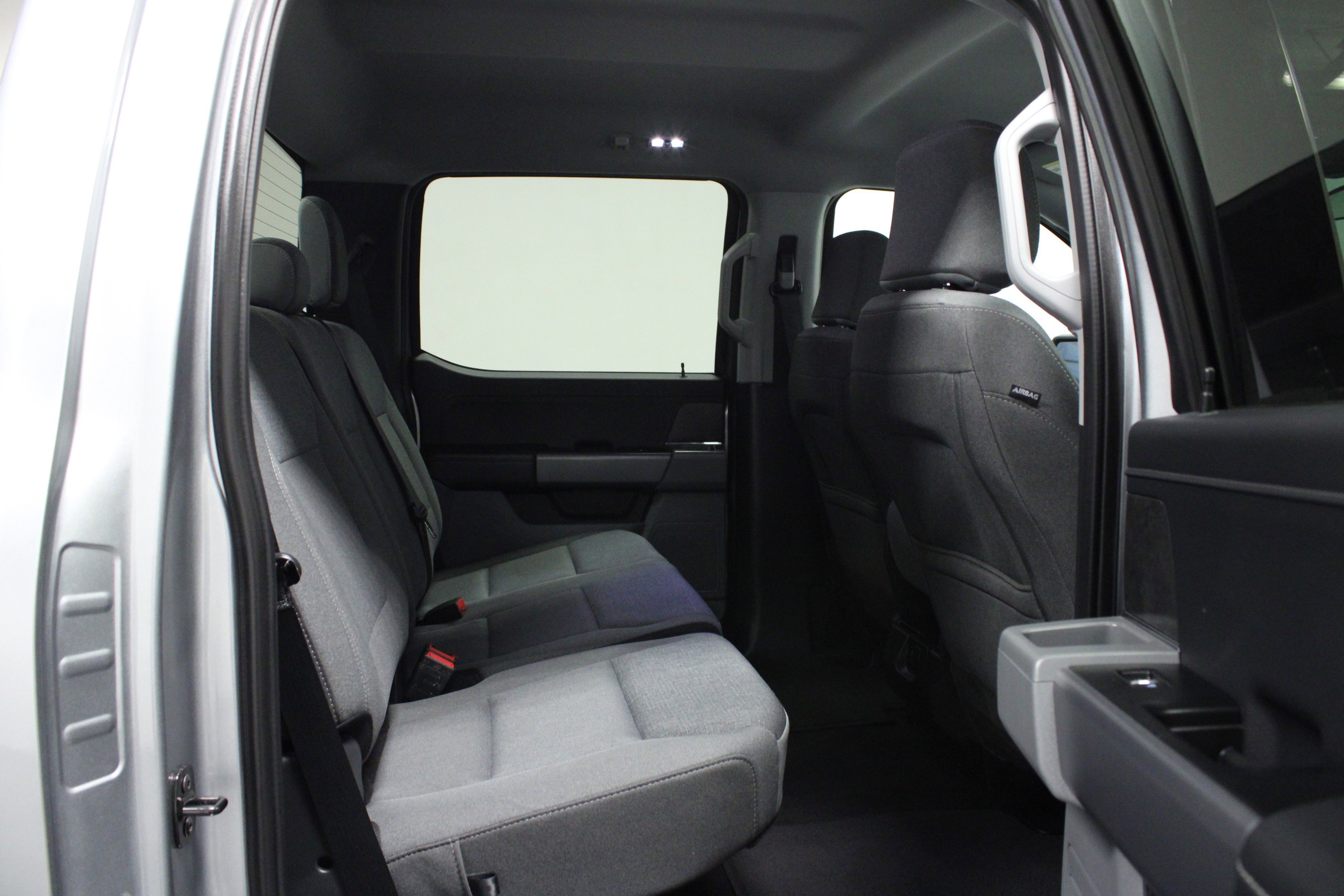 Used 2025 Iconic Silver Metallic Ford XLT image 15