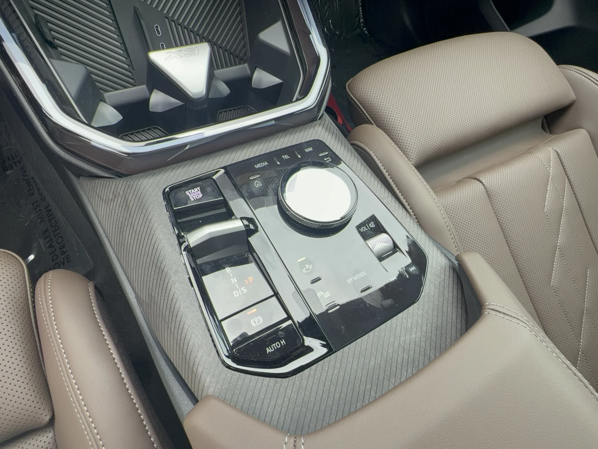 New 2026 Mineral White Metallic BMW 30 xDrive image 19
