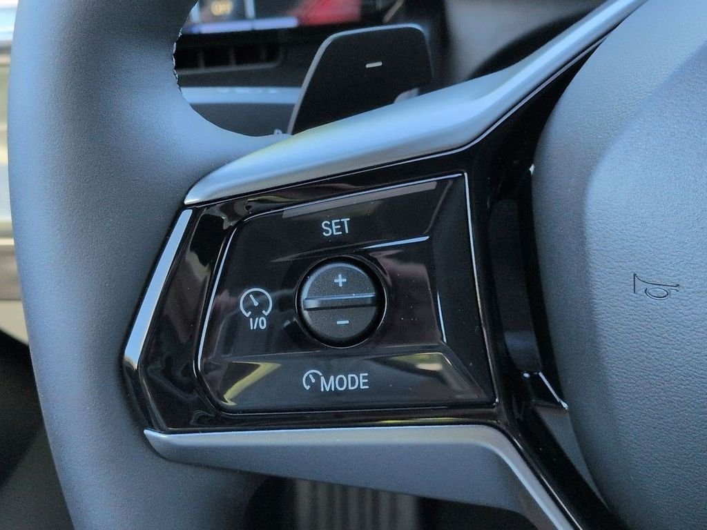 New 2027 Oxide Grey Metallic BMW 530i xDrive image 25