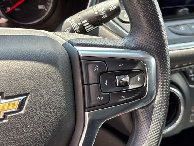 Used 2021 White Chevrolet LT image 31