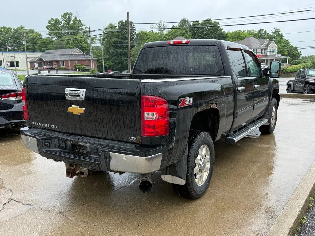 Used 2012 Black Chevrolet LTZ image 6