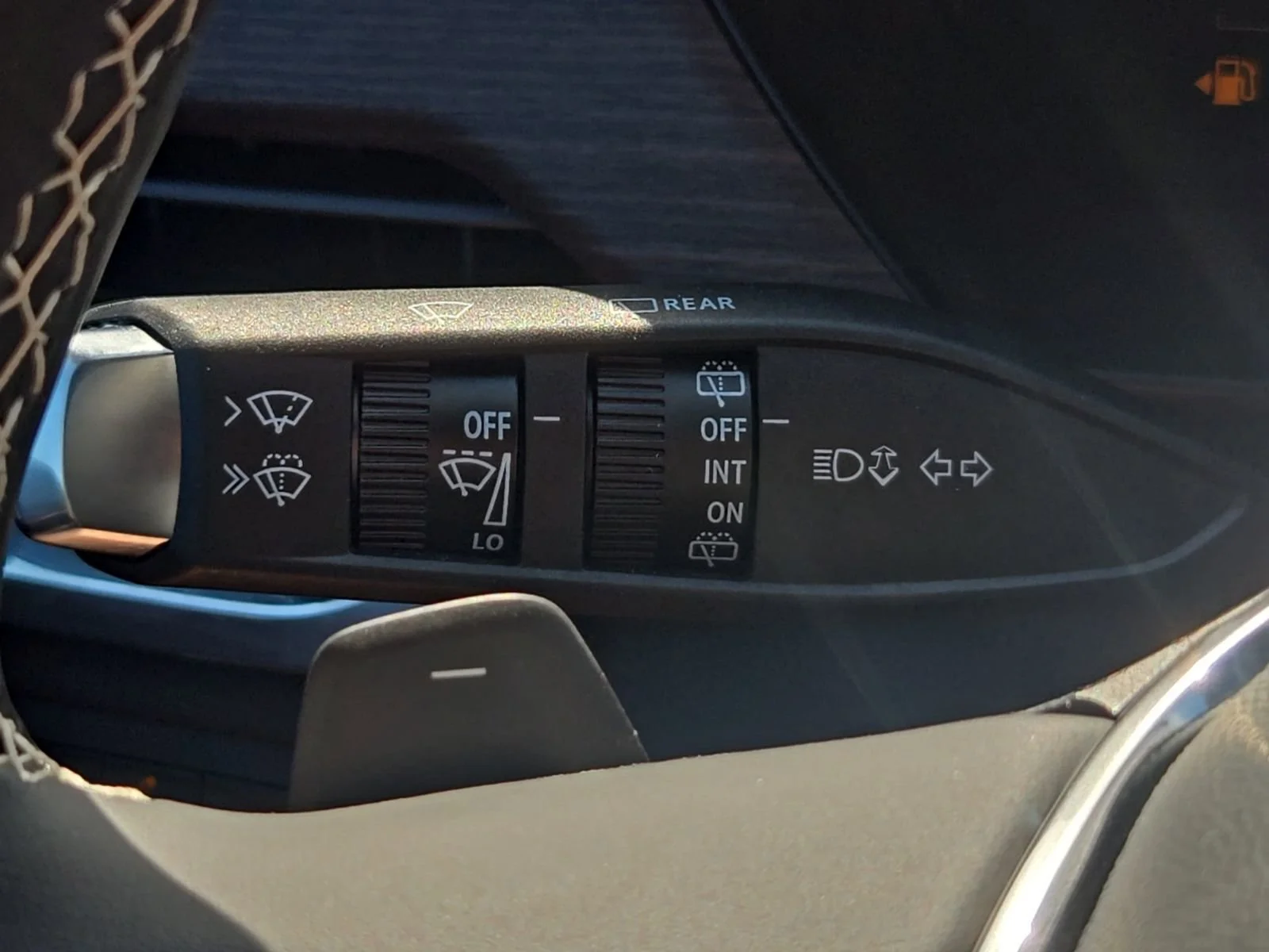 2026 GMC Acadia Denali - Photo 36