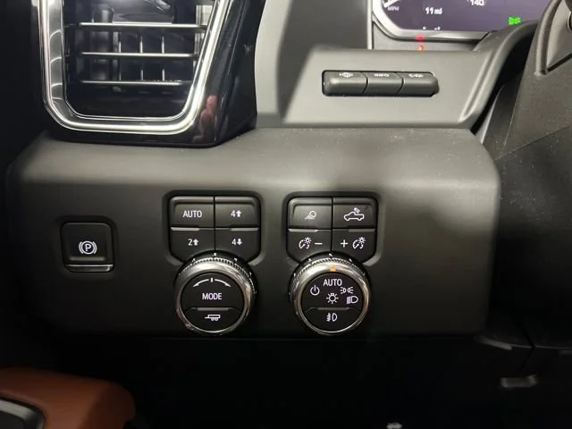 2026 GMC Sierra 2500HD Denali Ultimate - Photo 19