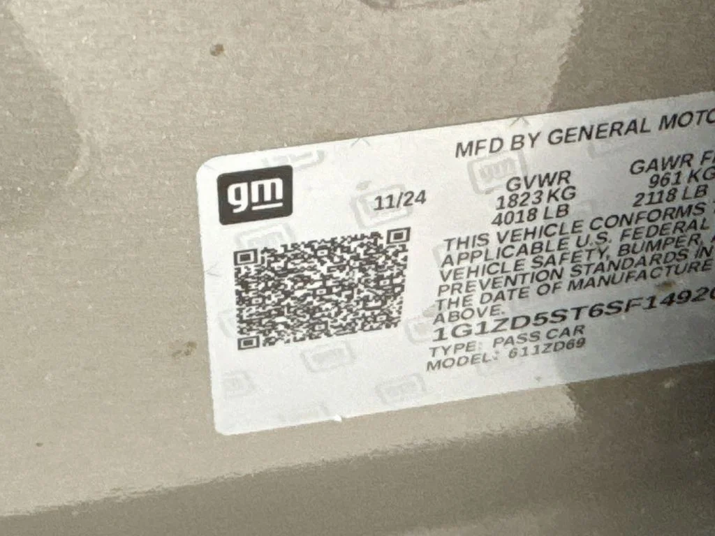 Used 2025 Gray Chevrolet LT image 39