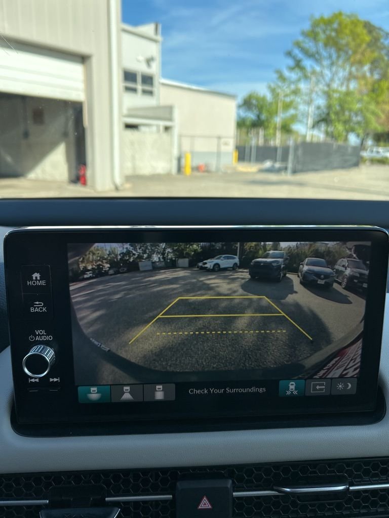 Used 2024 Green Honda EX-L image 11