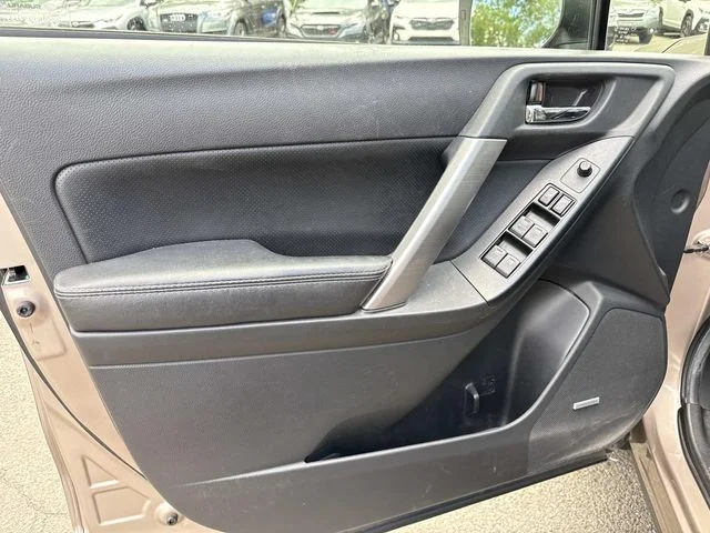 Used 2015 Brown Subaru 2.5i Touring image 26