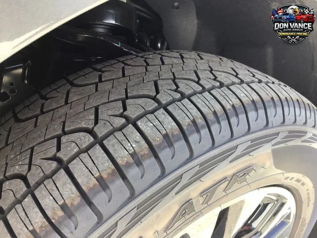 New 2026 Carbonized Gray Metallic Ford XLT image 28