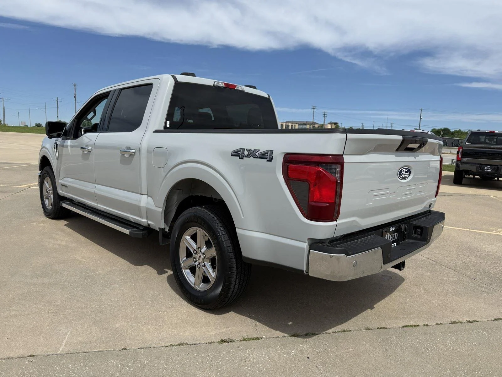 Certified Used 2024 Avalanche Gray Ford XLT image 7