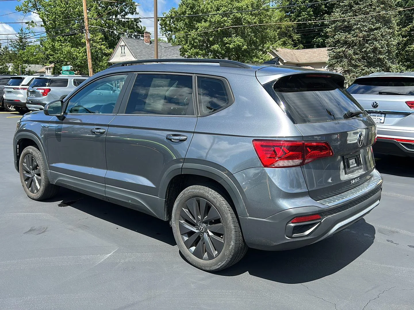 Used 2023 Pyrite Silver Metallic Volkswagen S image 4