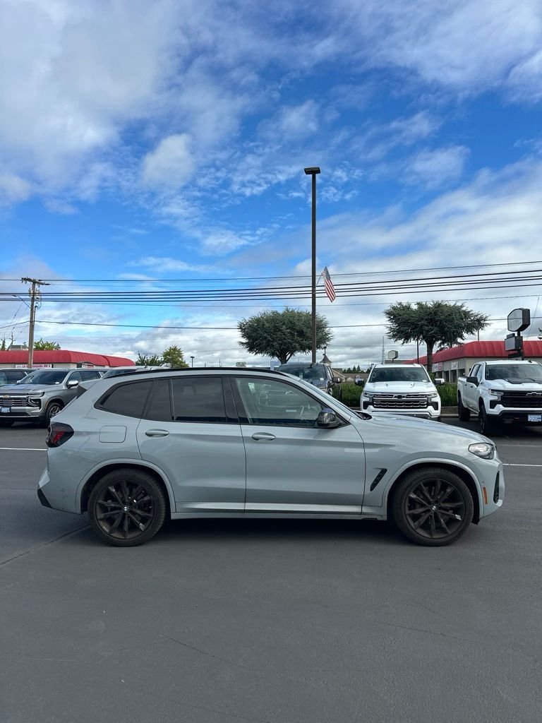Used 2024 Brooklyn Gray Metallic BMW M40i image 5