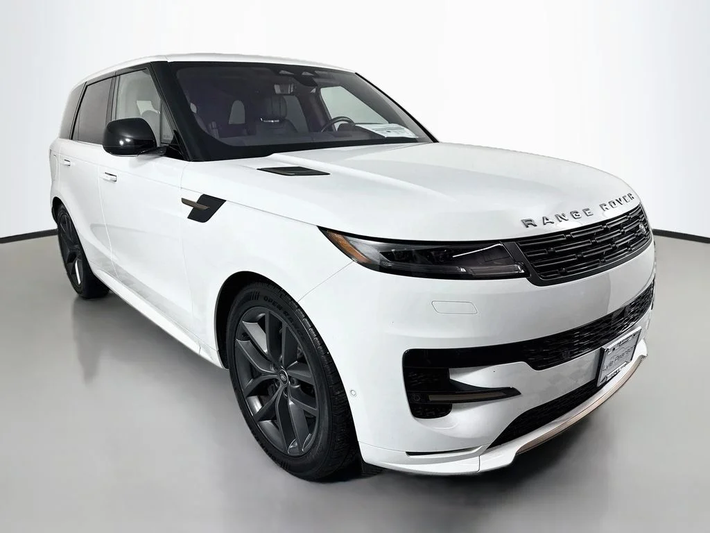 Certified Used 2023 Fuji White Land Rover SE Dynamic image 7