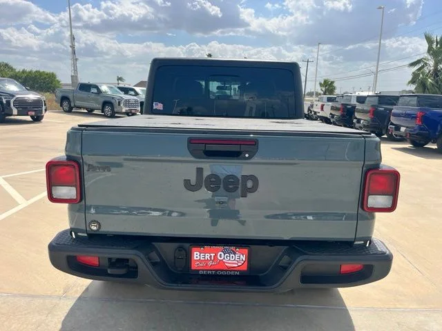 Used 2025 Gray Jeep Sport image 5