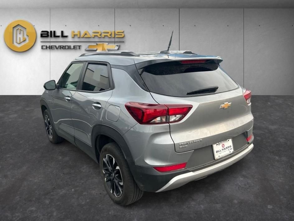 Used 2023 Gray Chevrolet LT image 7