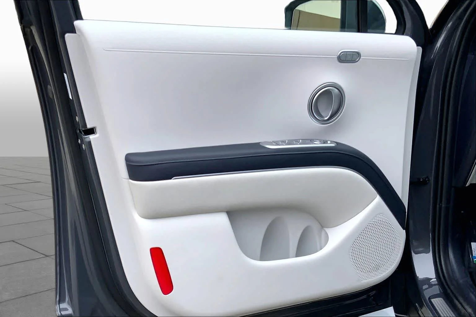 New 2026 Ecotronic Gray Pearl Hyundai Calligraphy image 10