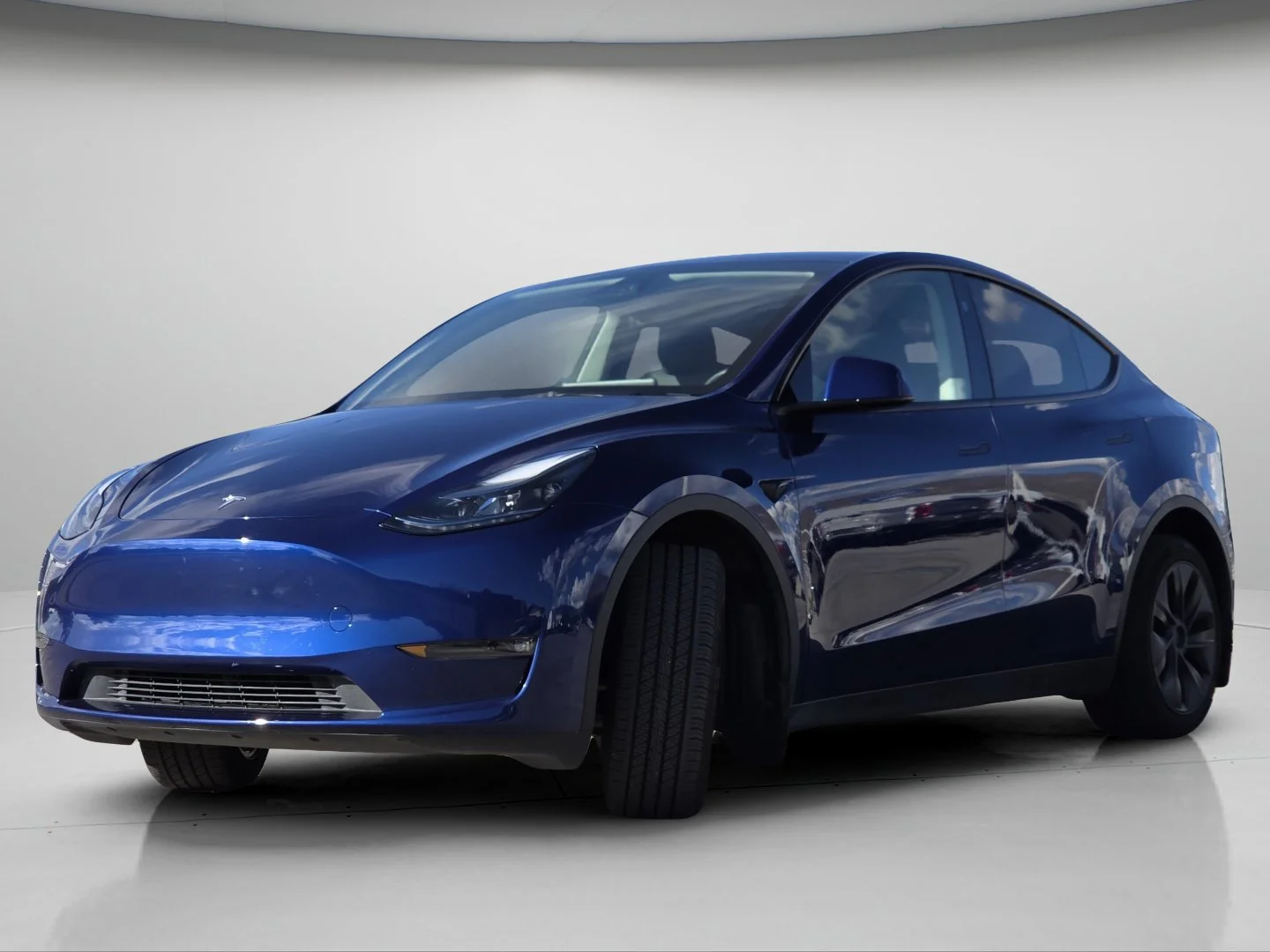 Used 2025 Blue Tesla Long Range image 19