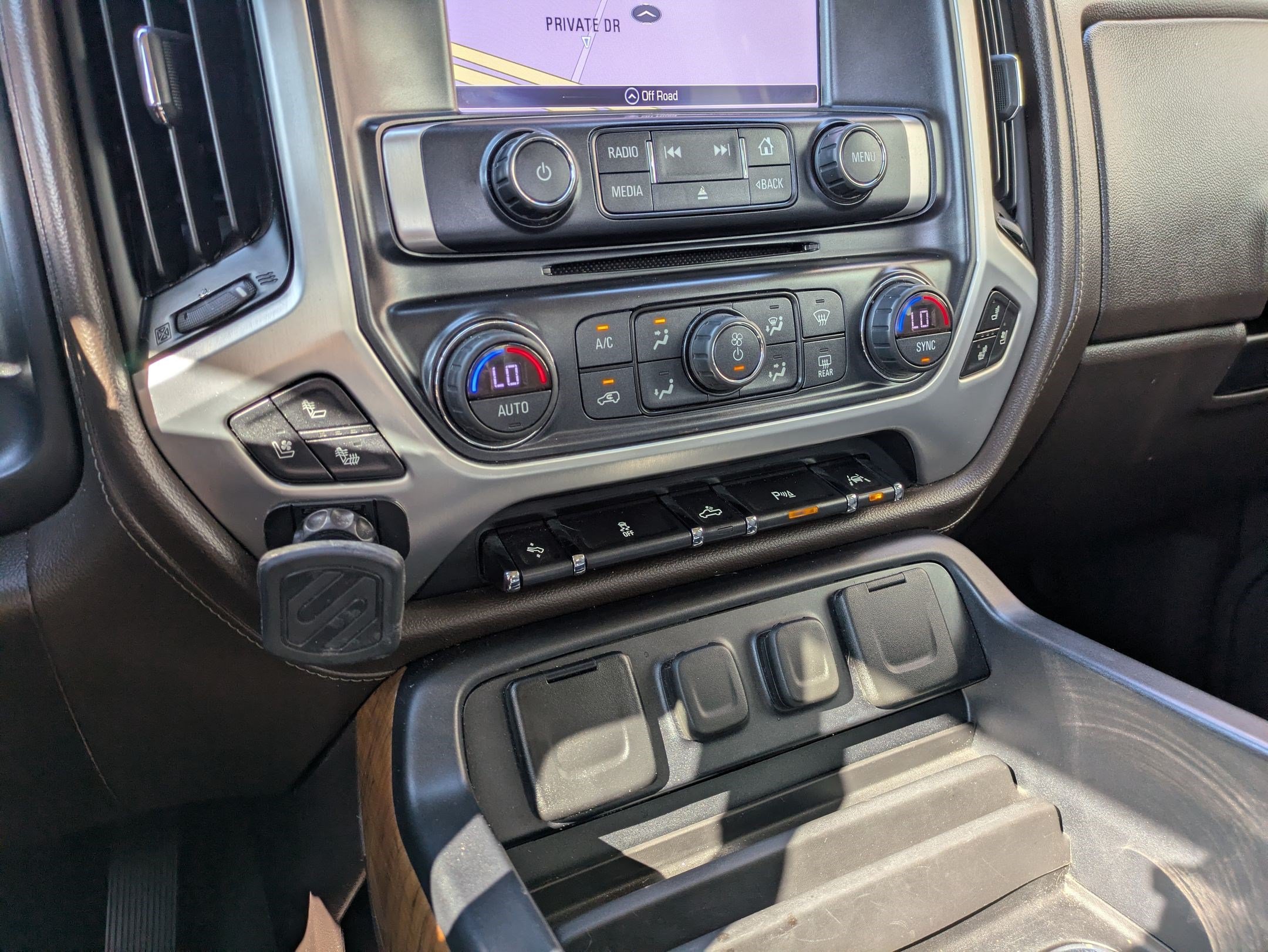 Used 2018 Red Quartz Tintcoat GMC SLT image 22