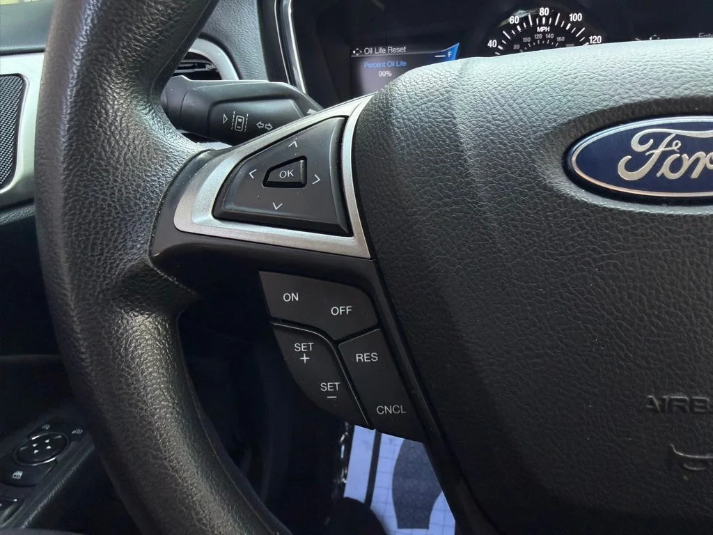Used 2020 Black Ford SE image 12