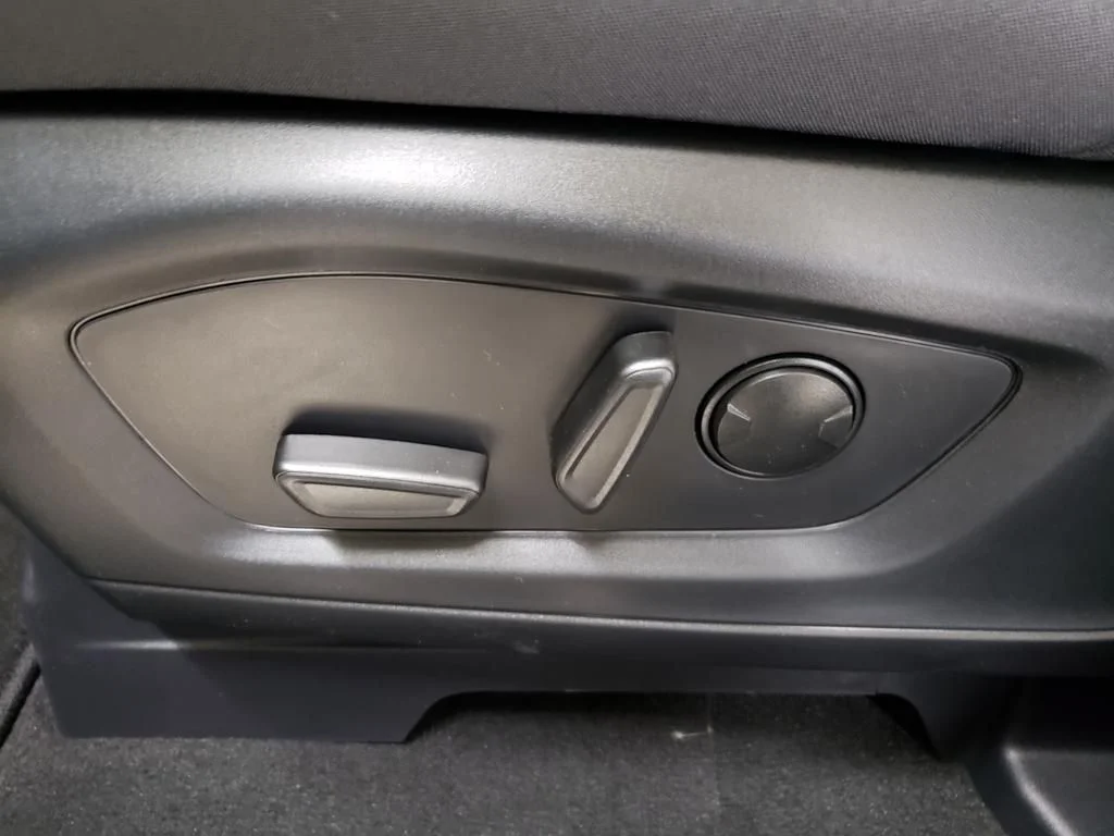 New 2026 Agate Black Metallic Ford Active image 21