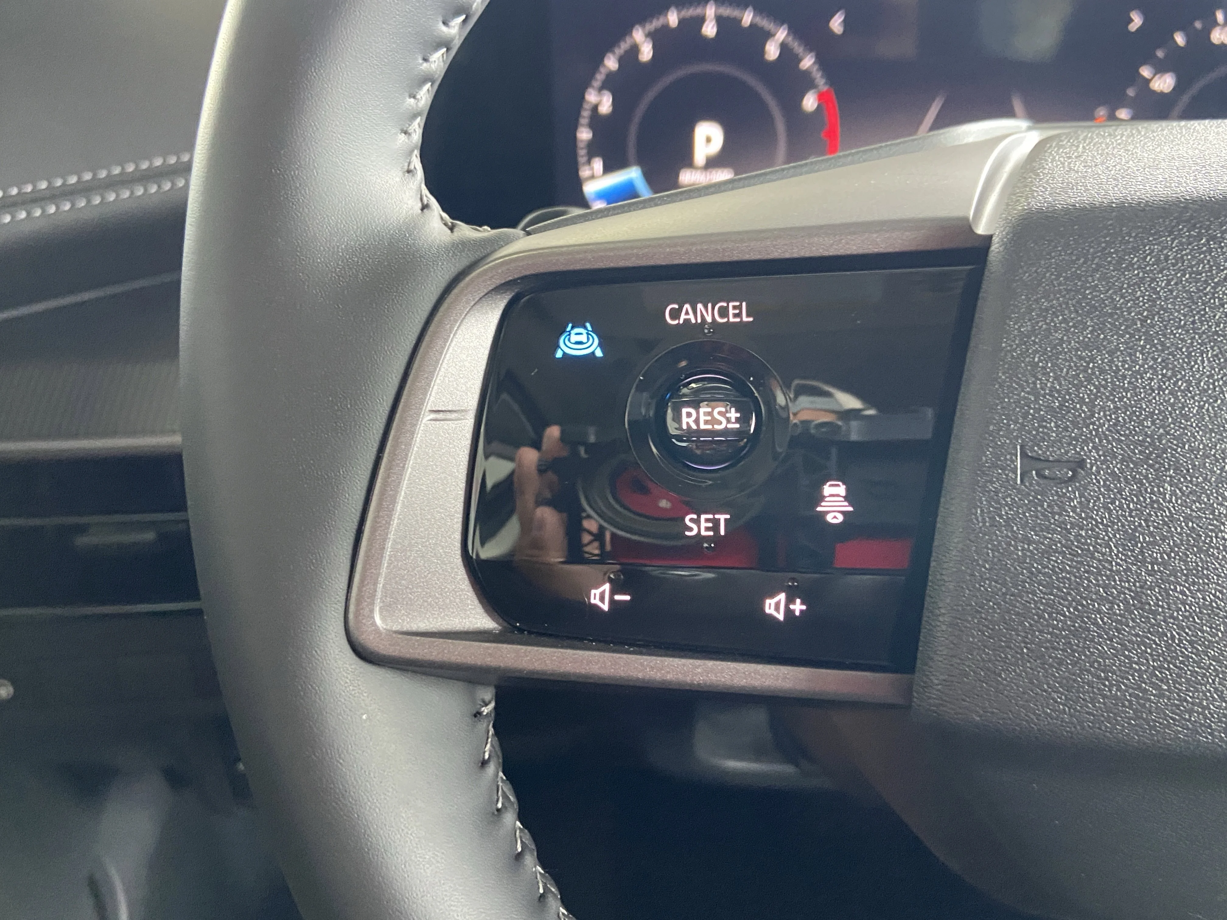 2025 Nissan Murano SV - Photo 18