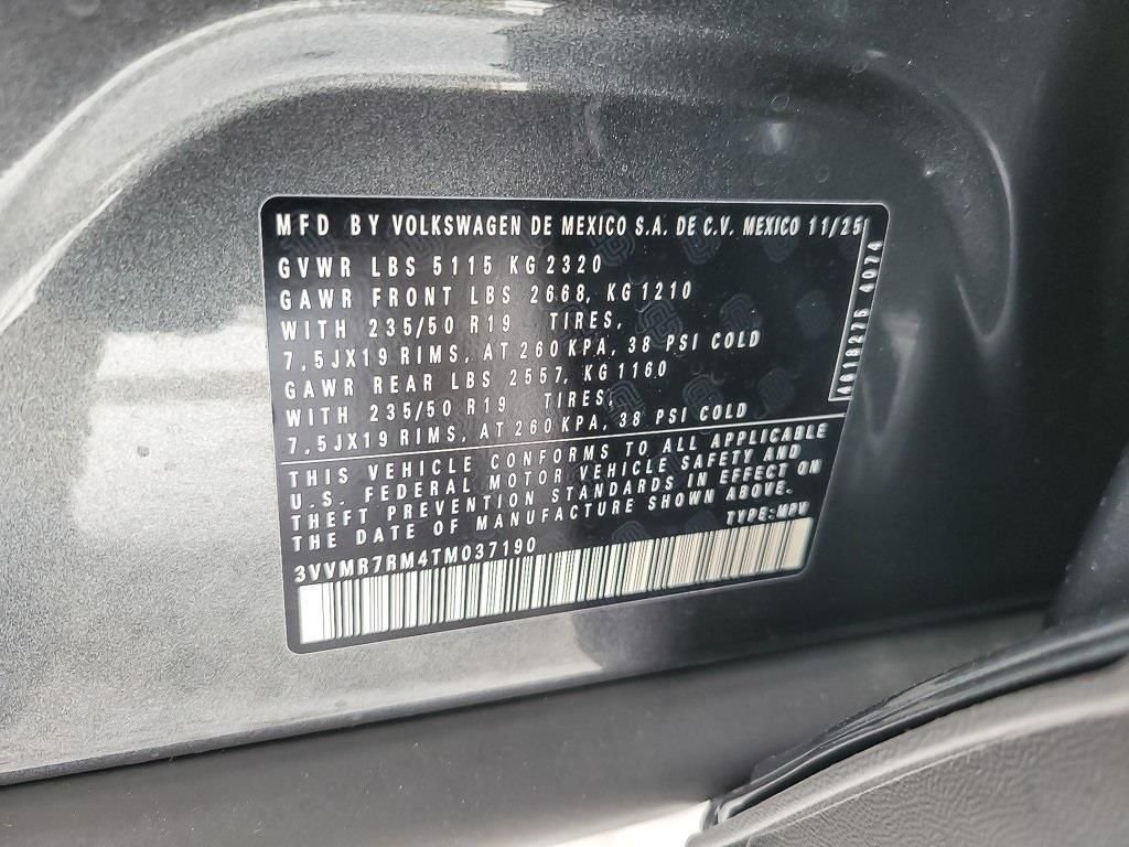 2026 Volkswagen Tiguan SE - Photo 17