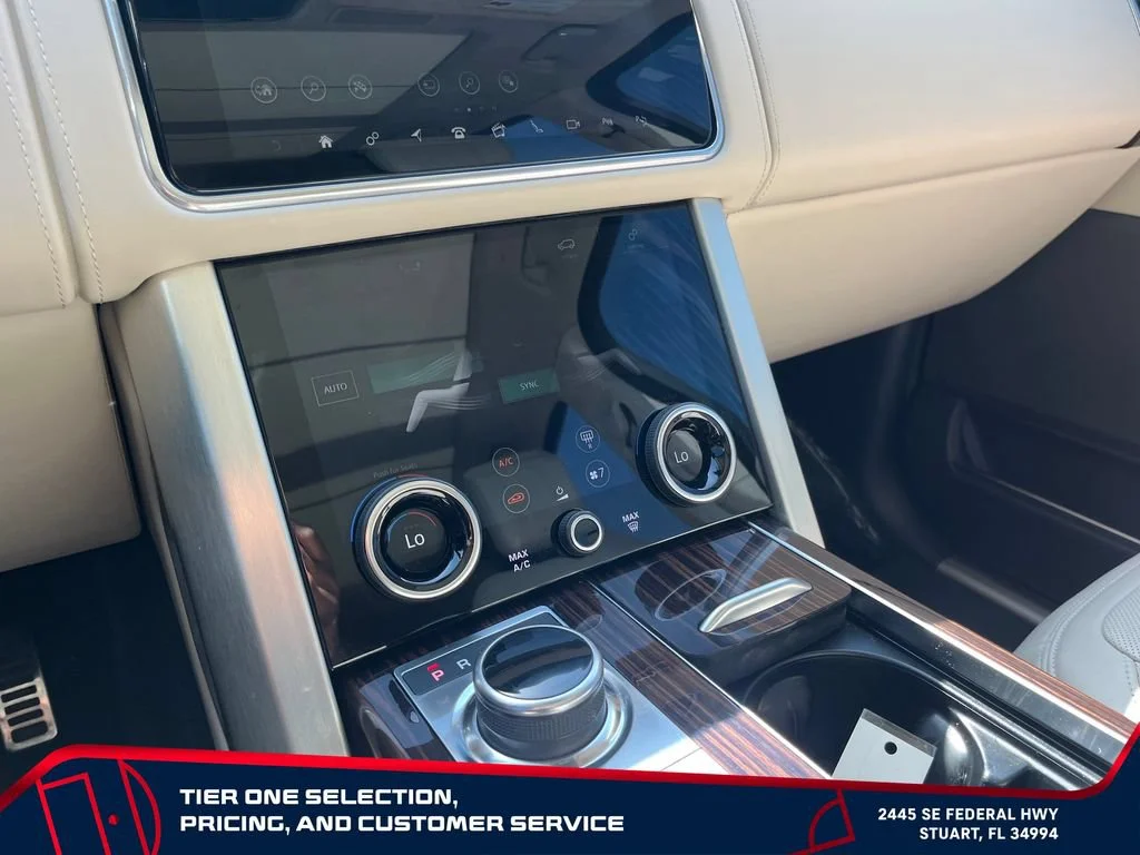 Used 2022  Land Rover Autobiography image 29