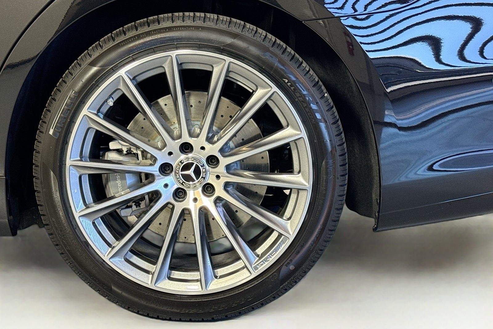 New 2026 Obsidian Black Metallic Mercedes-Benz S 580 image 28