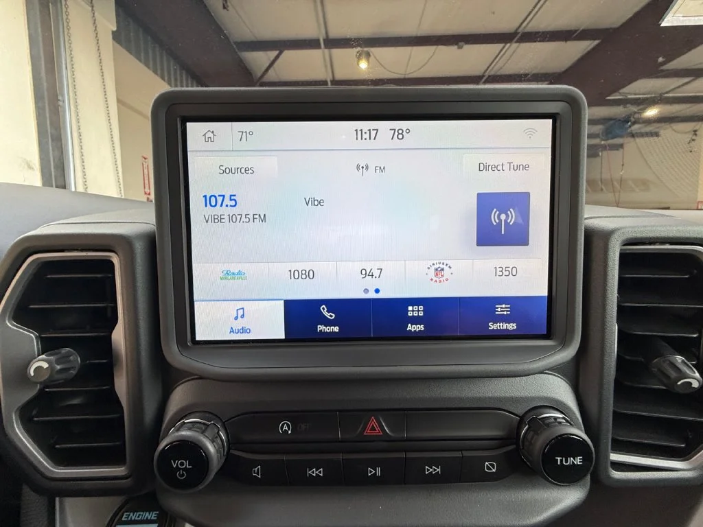 Used 2024 White Ford Big Bend image 21