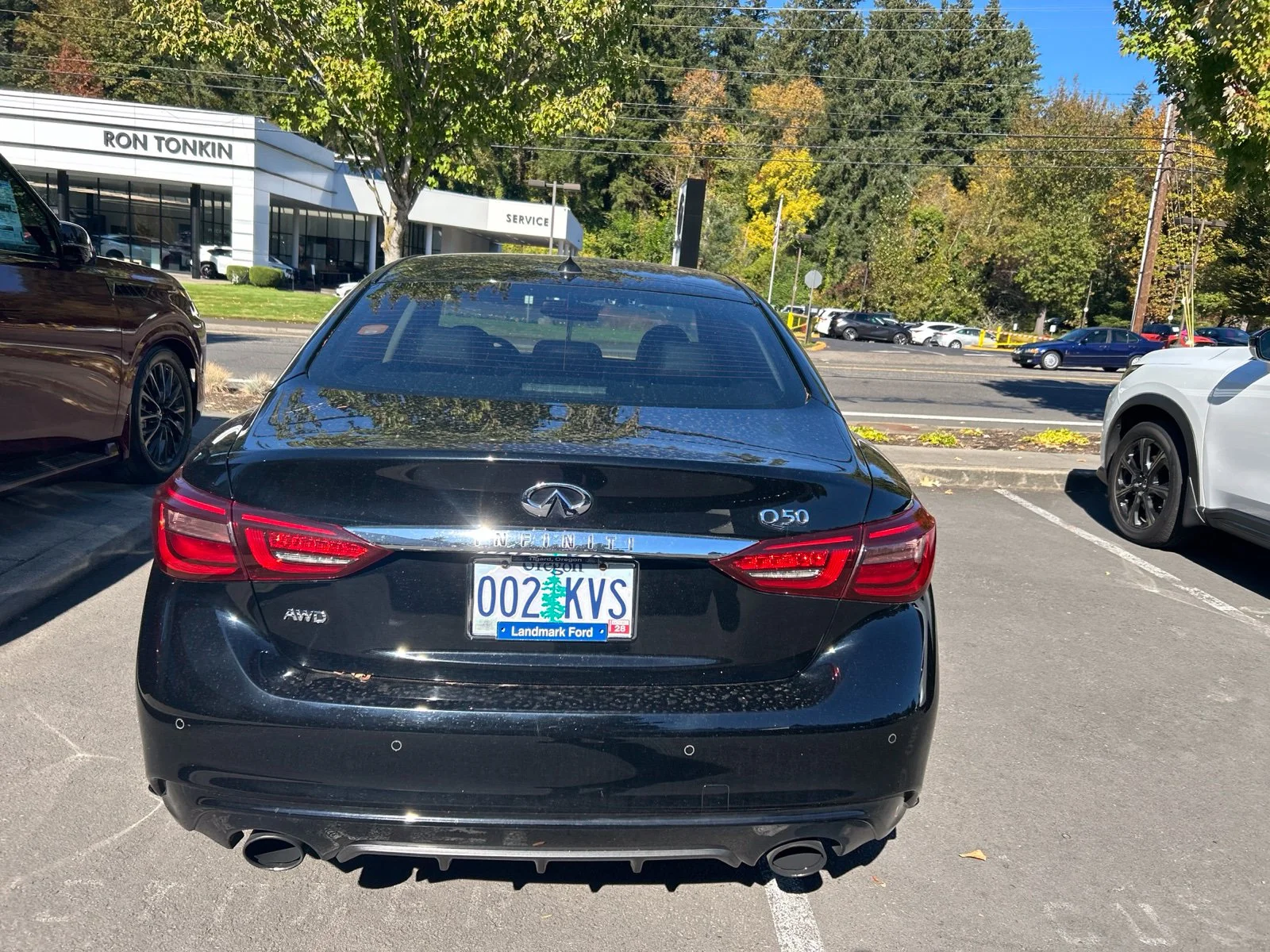Used 2018 Black INFINITI 3.0t LUXE image 14