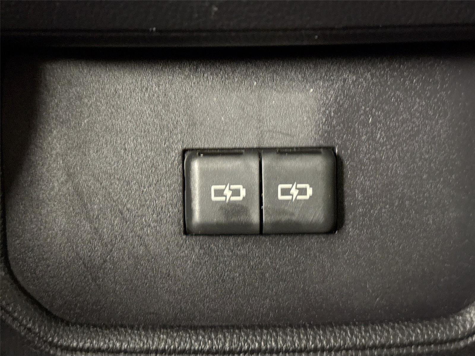 2023 Toyota Highlander L - Photo 33