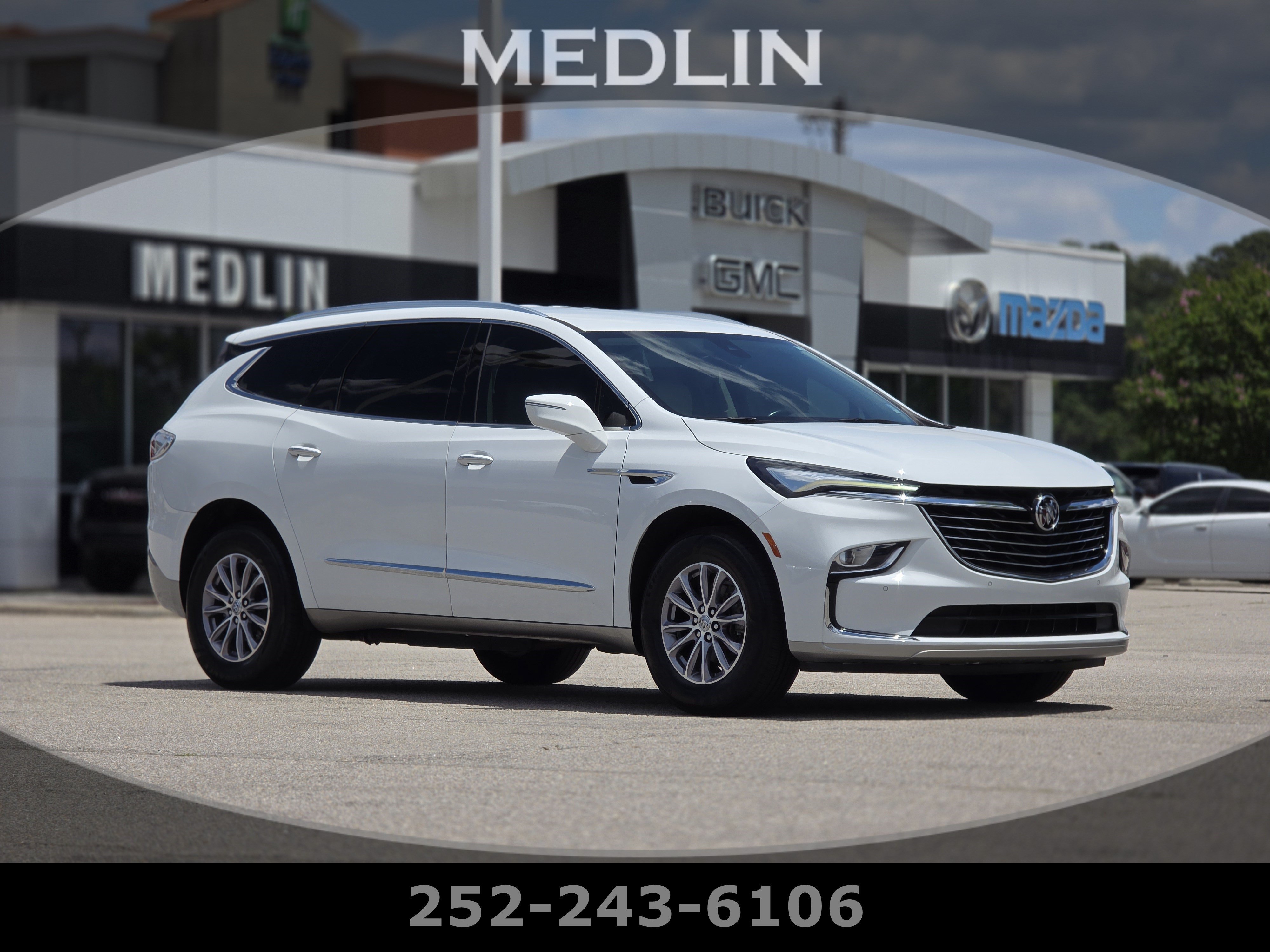 Used 2023 Summit White Buick Essence image 1