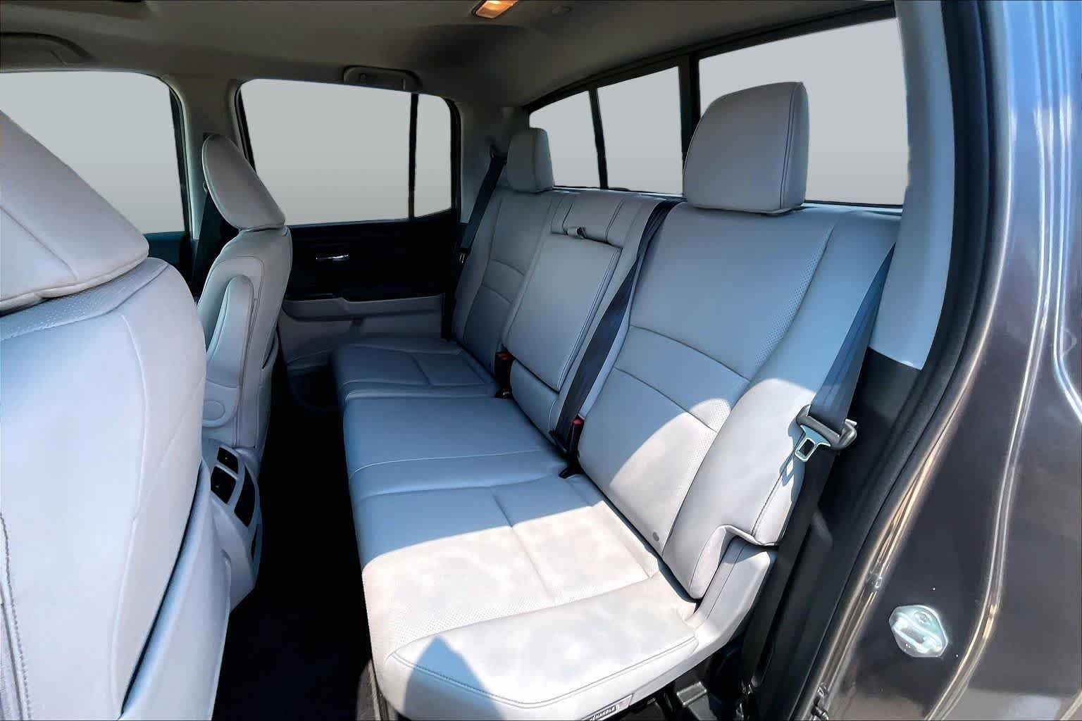 Certified Used 2022 Modern Steel Metallic Honda RTL image 21