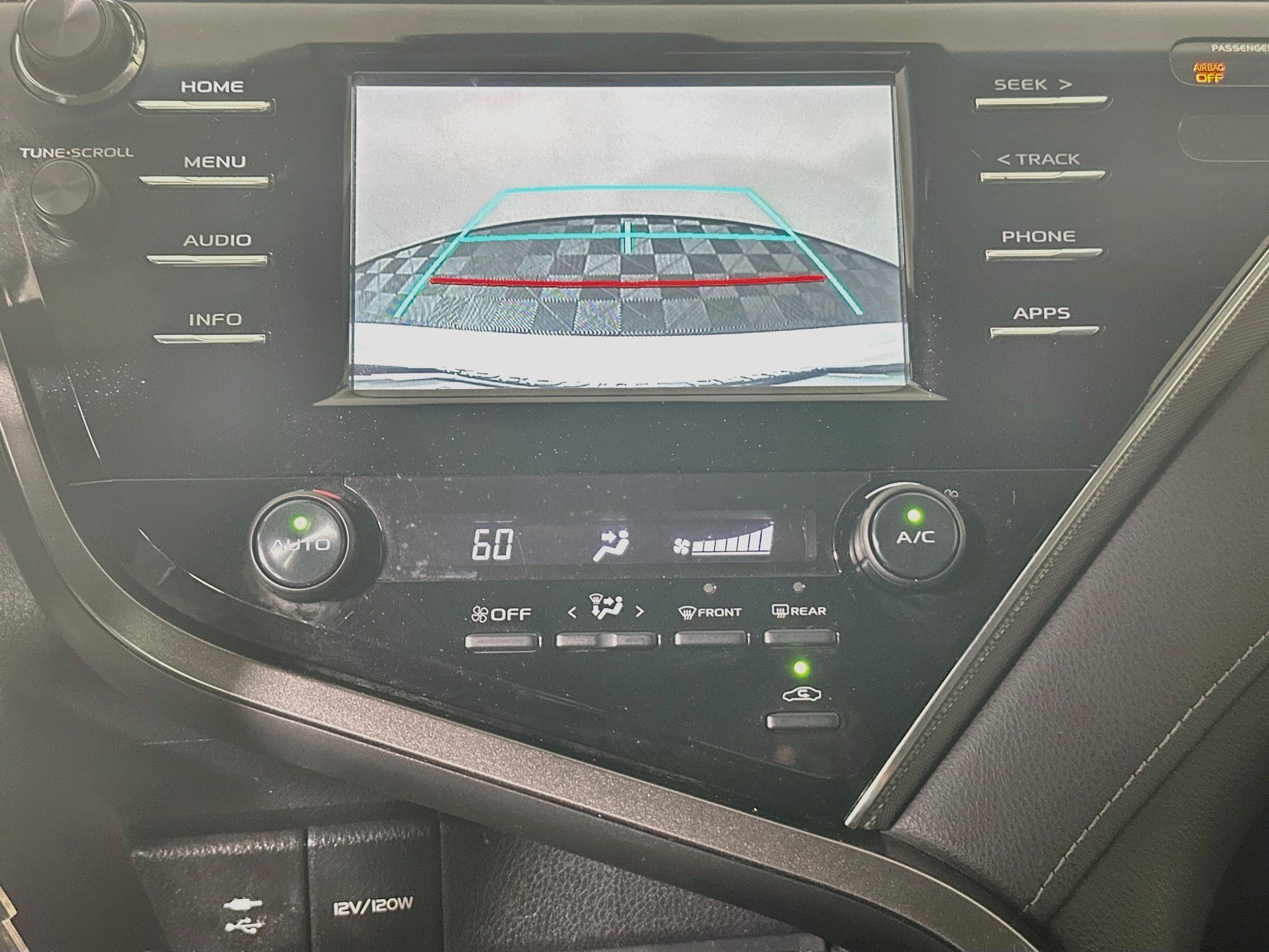 Used 2018 Super White Toyota SE image 24