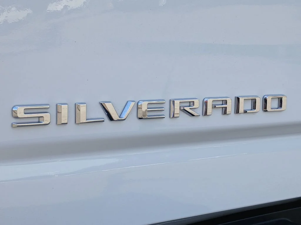Used 2025 White Chevrolet Work Truck image 19