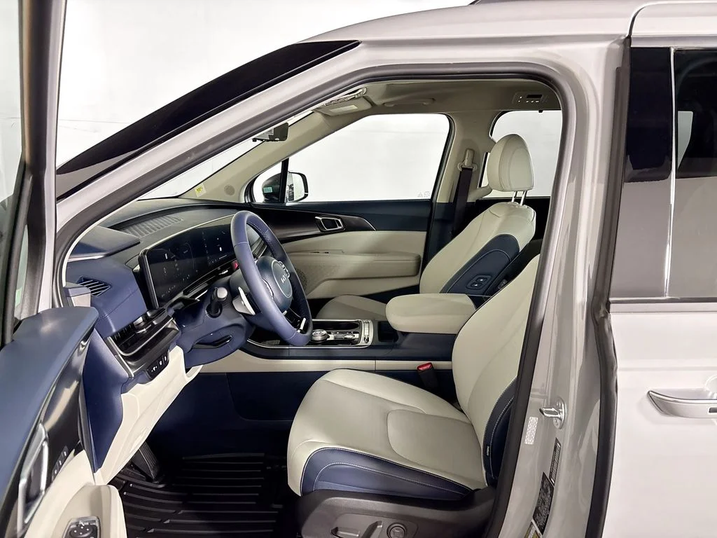 New 2026 Ceramic Silver Kia SX Prestige image 11