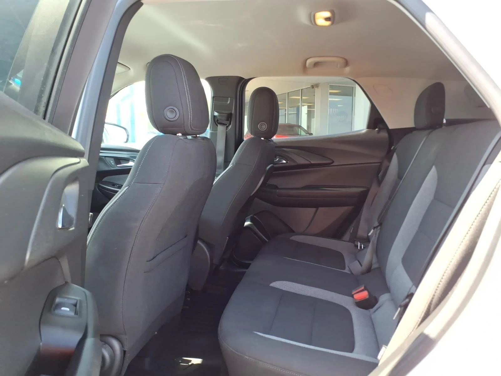 Used 2024 Summit White Chevrolet LT image 12