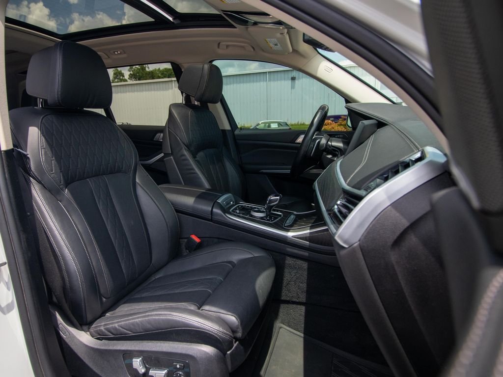 2021 BMW X7 40i - Photo 19