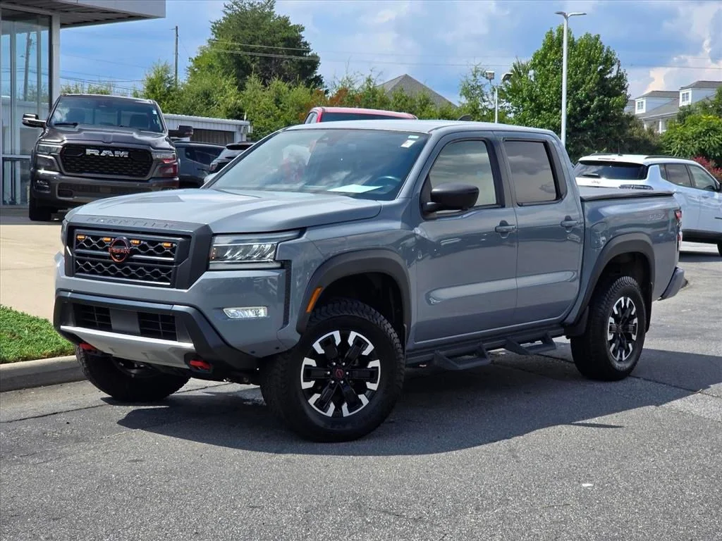 Used 2022 Gray Nissan PRO-X image 2