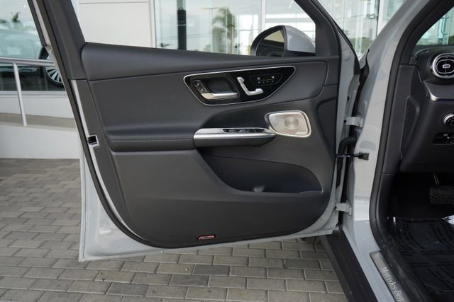 New 2026 MANUFAKTUR Alpine Grey Mercedes-Benz GLC 300 image 40