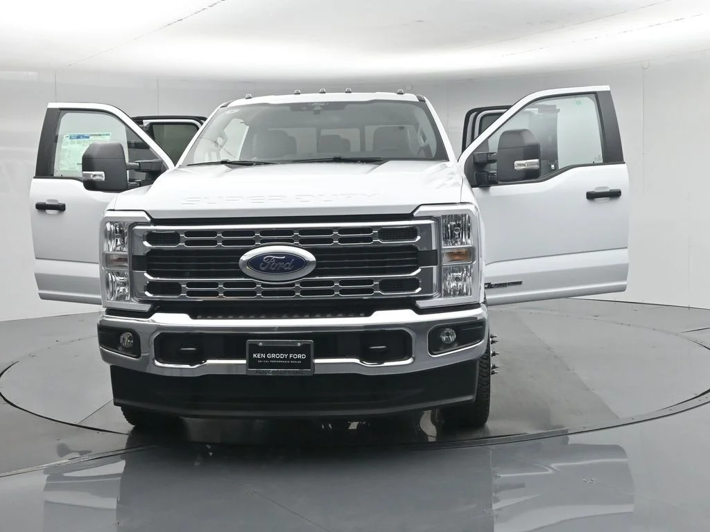 New 2025 White Ford XL image 27
