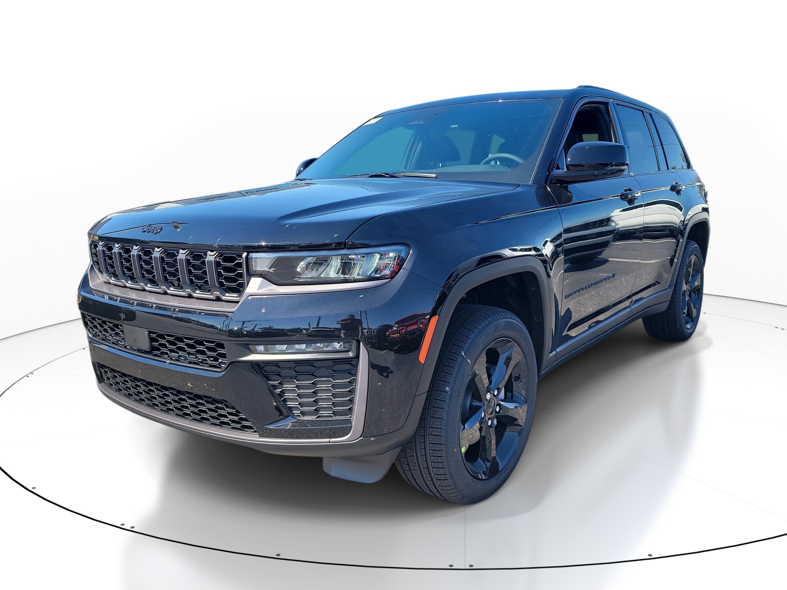 New 2026 Diamond Black Crystal Pearl-Coat Exterior Paint Jeep Limited image 4