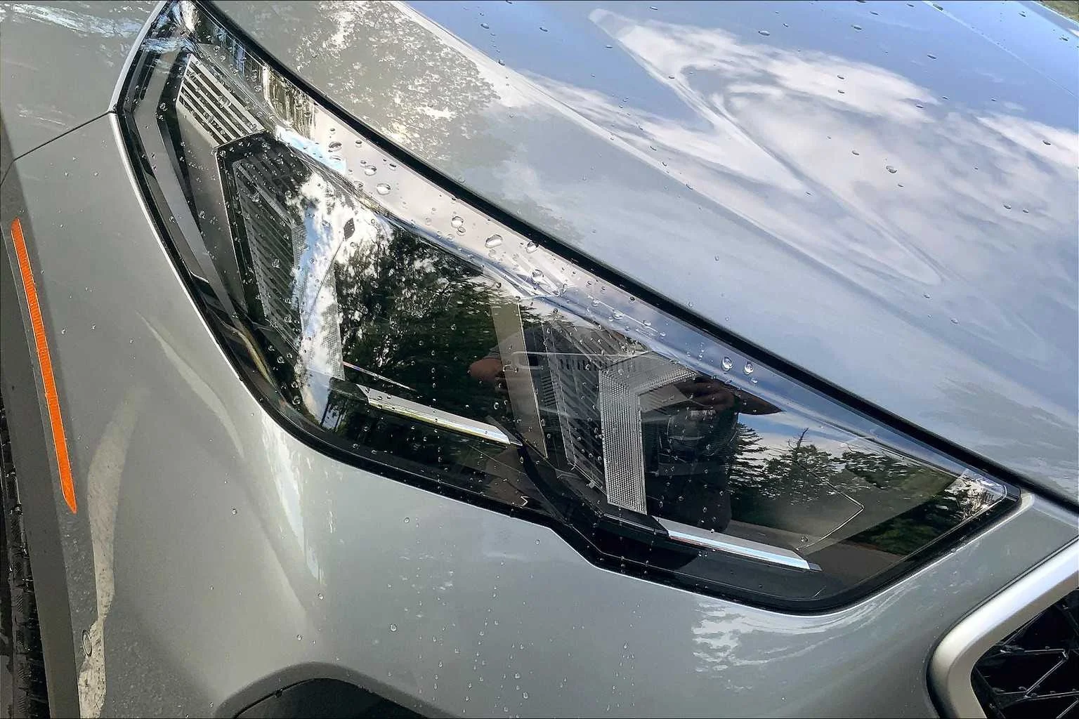 Used 2026 Skyscraper Grey Metallic BMW xDrive28i image 13