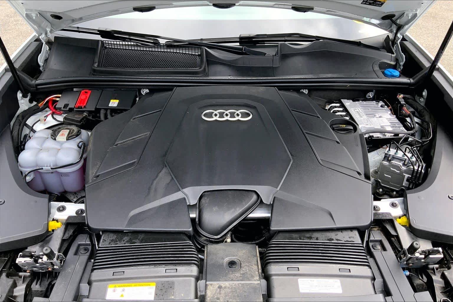 Used 2026 Carrara White Audi Premium Plus image 32