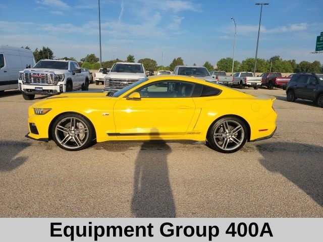 Used 2015 Yellow Ford GT Premium image 2