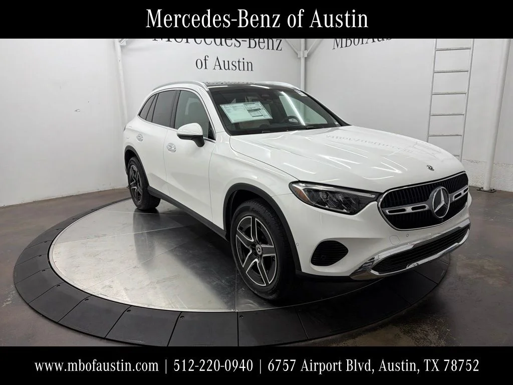 New 2027 White Mercedes-Benz GLC 300 image 1