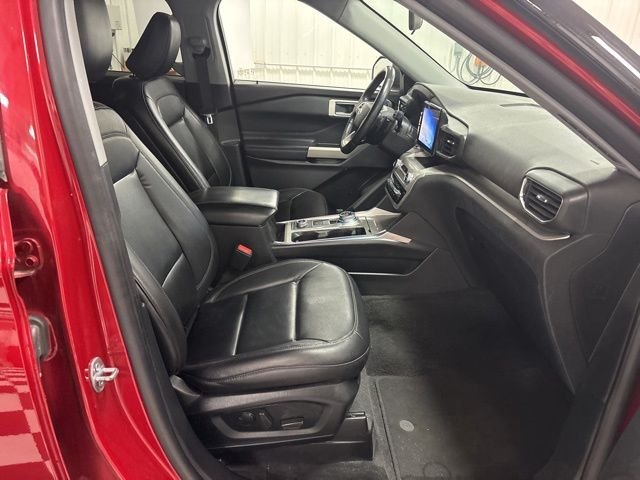 Used 2020 Red Ford XLT image 33